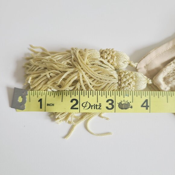 Vintage Table Runner Tapestry Geometric Pattern Gold Beige With Tassels - Picture 10 of 10